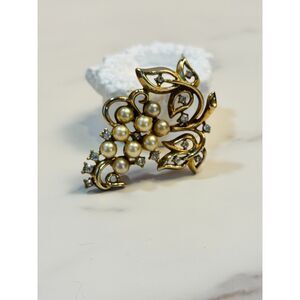 Vintage Faux Pearl Grape Cluster Brooch/Pendant